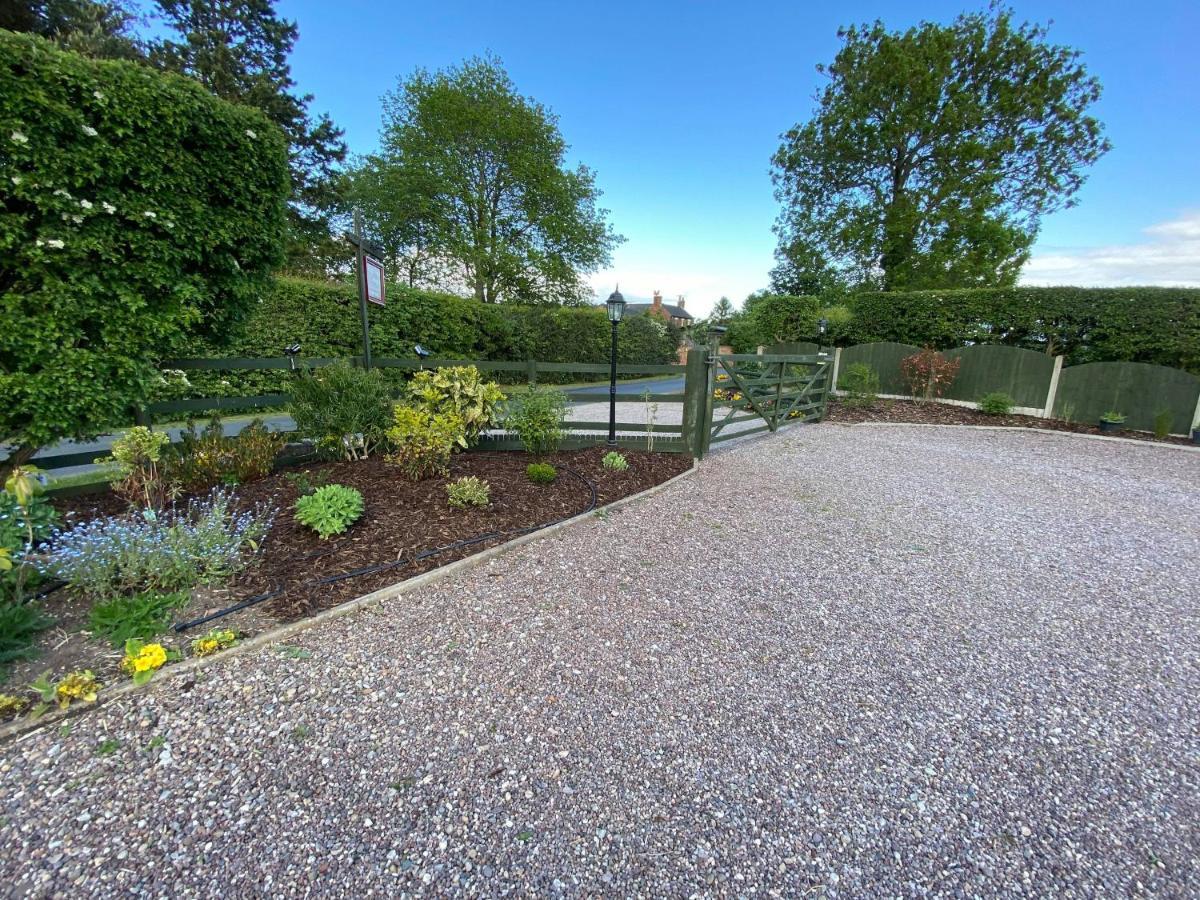 High View Cottage Uttoxeter Exterior photo